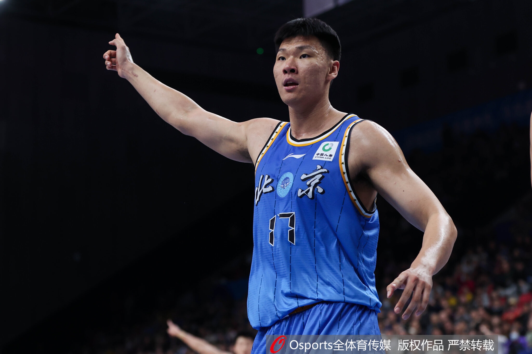 2026世界杯举办地-北京让范子铭去打四号位&amp;搭配麦基和周琦 这个变化也激活了前者